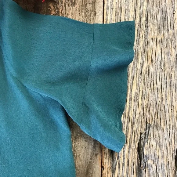 Chelsea28 Ruffle Sleeve V-Neck Top Teal Size Medium - Picture 5 of 12